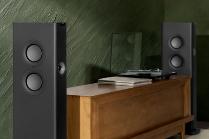 KEF LS60 Wireless – closeup