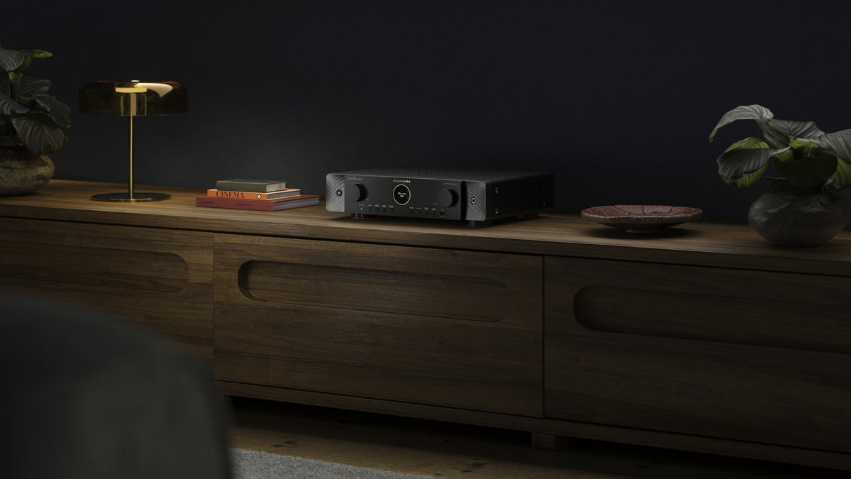 Marantz Cinema 70s Series 2 Sort – miljø