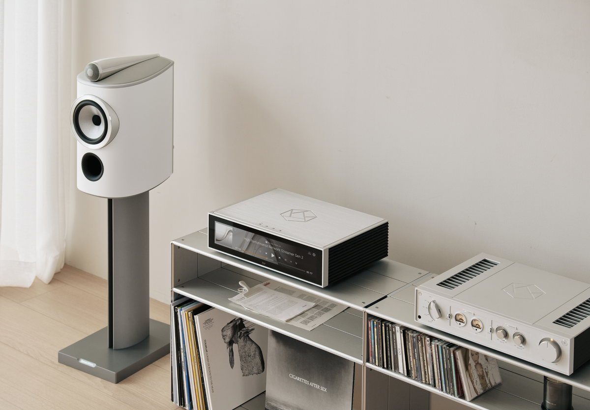HiFi Rose RS151 Sølv – side