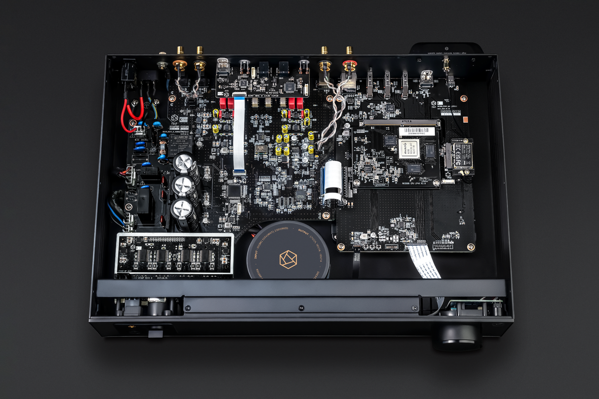 HiFi Rose RS451 – innvendig