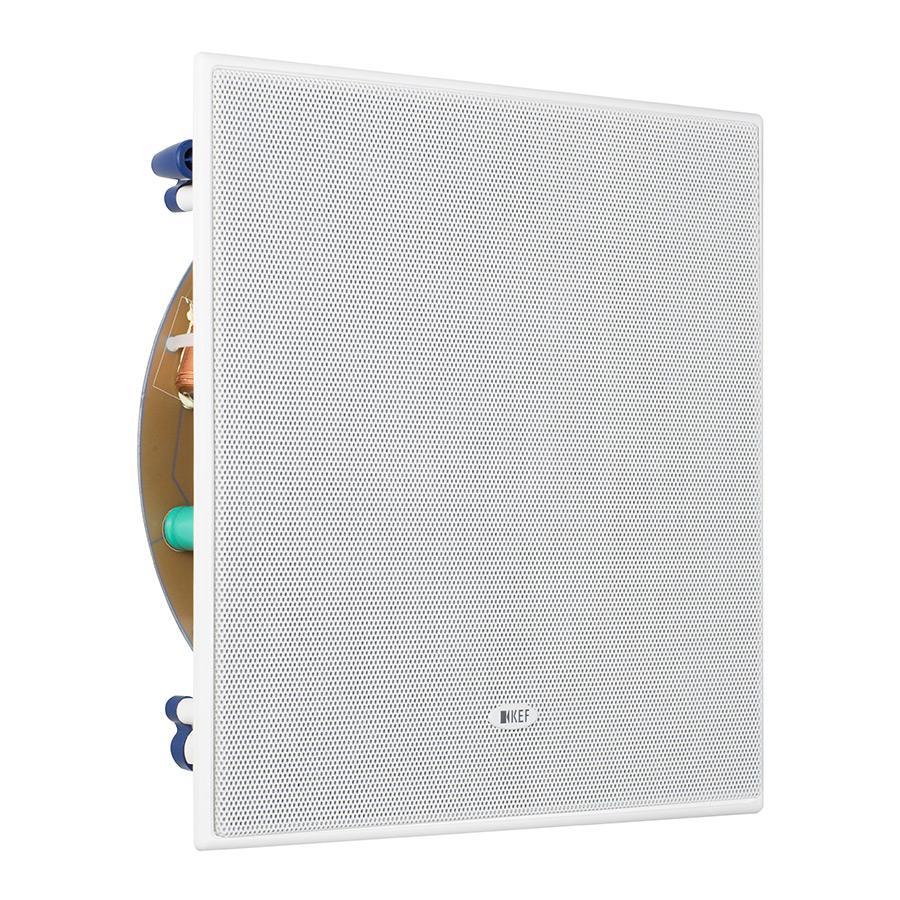 KEF Ci200QSb-THX – skrått med grill