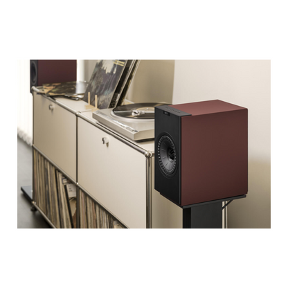 KEF Coda Wireless Burgunder – med stativ