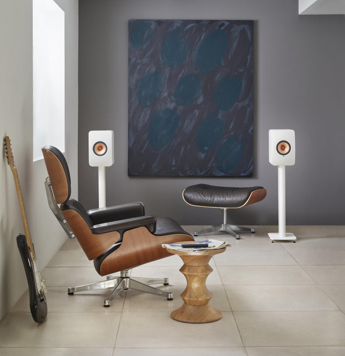 KEF LS50 Wireless II Hvit – på S2 Stand