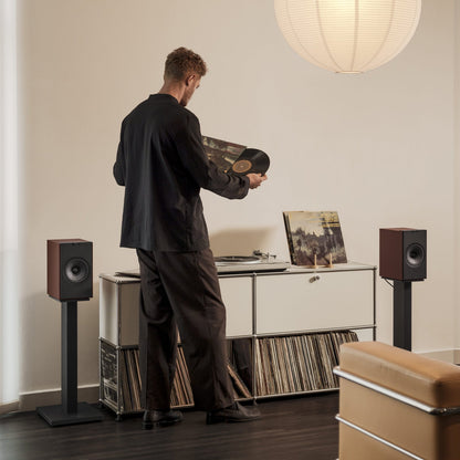 KEF SQ1 Grå – lifestyle