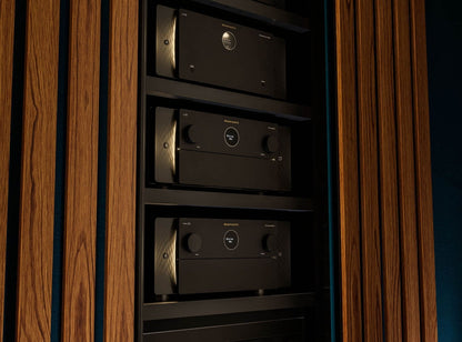 Marantz AV10 – collage 1