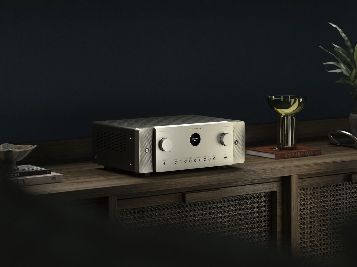 Marantz Cinema 60 DAB Series 2 Sølvgull – i stuen