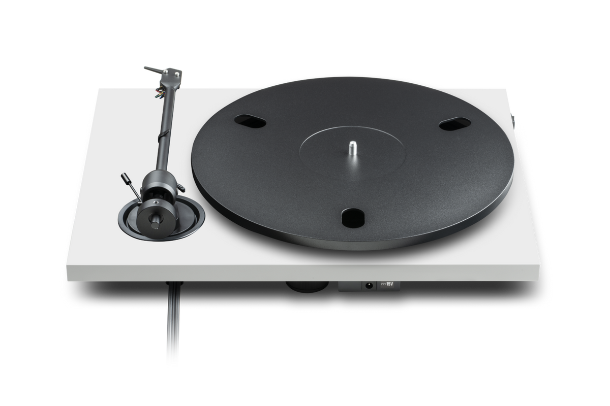 Pro-Ject E1.2 Hvit – bakside