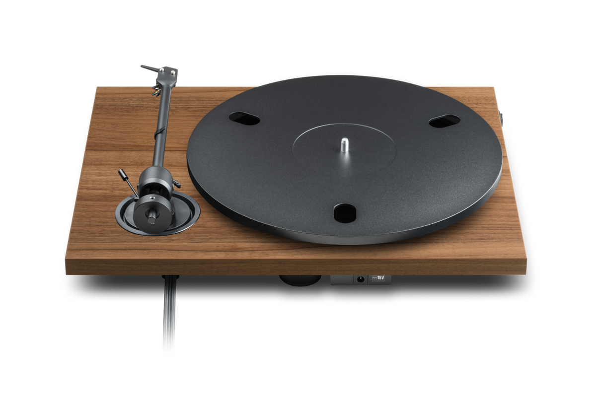 Pro-Ject E1.2 Valnøtt – bakside