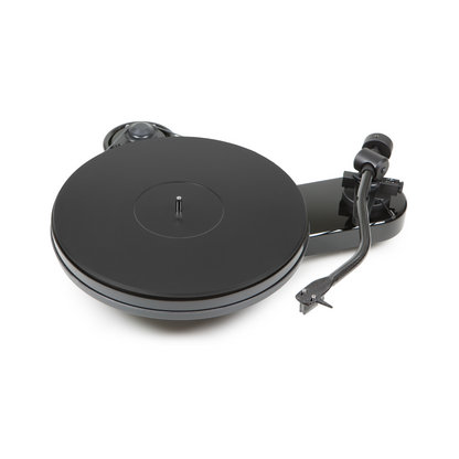 Pro-Ject RPM 3 Carbon Sort piano – produkt