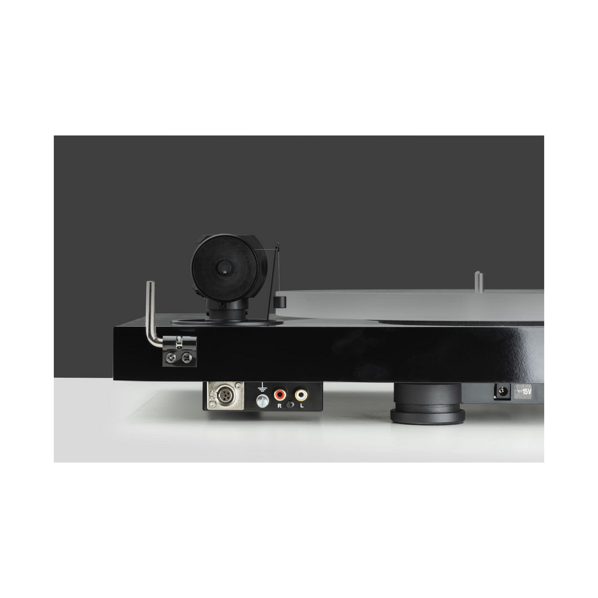 Pro-Ject X1 B Hvit piano – produkt
