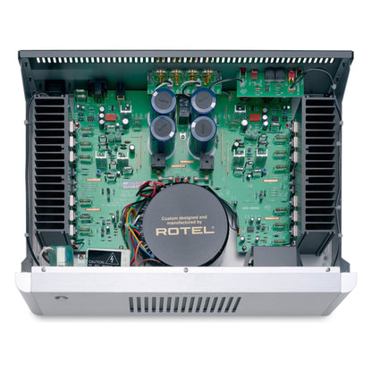 Rotel RB-1552MKII Sølv – innvendig