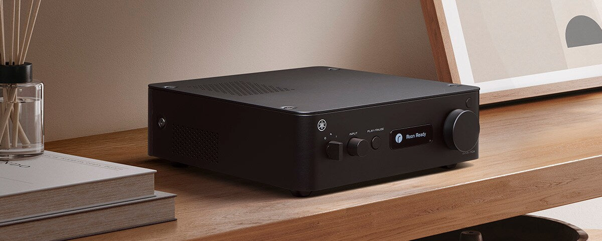 Yamaha WXA-70A Sort på skrivebord